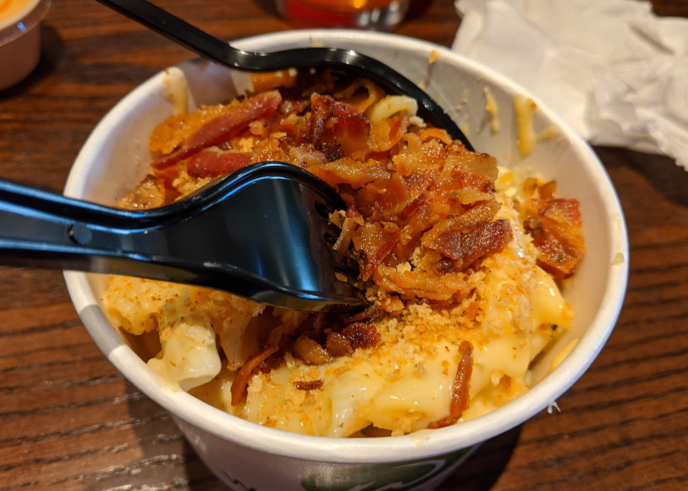 Wahlburgers' Mac and Cheese
